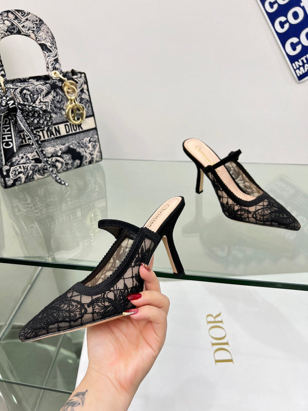 CD 25 Capture Heeled Mule Black Mesh