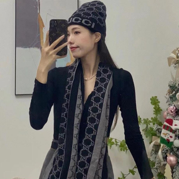 SET SCIARPA E CAPPELLO CLASSICI IN CASHMERE MONOGRAM NERO 200522