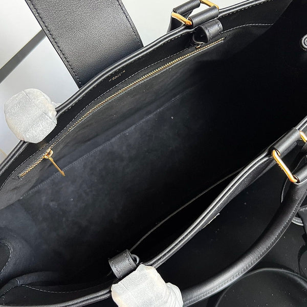 TRIOMPHE 37 BLACK SOFT CALFSKIN HANDBAG