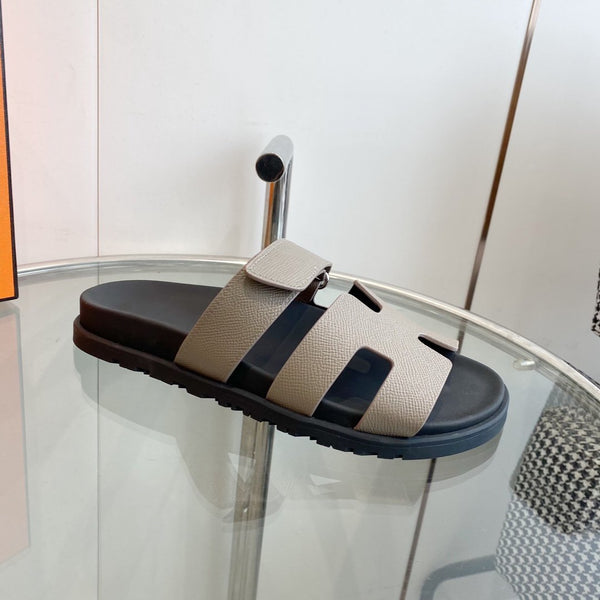 Sandalo EPSOM CYPRUS in pelle grigia