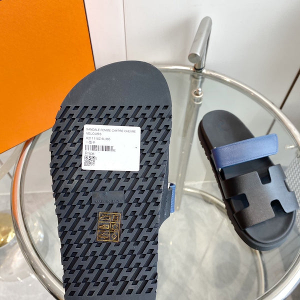 Sandalo Cyprus Nero con cinturini blu in pelle