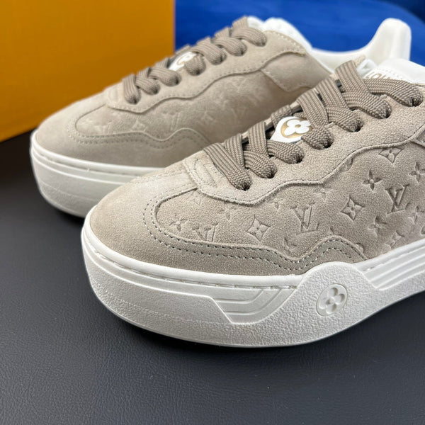 LV GROOVY SNEAKER BEIGE