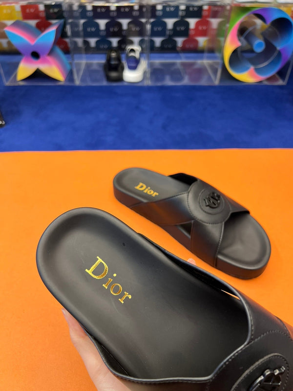 CD CIRCLE SLIPPER BLACK CALFSKIN