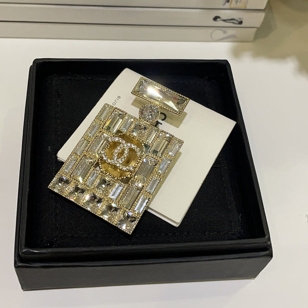 CC Brooch Gold 162676