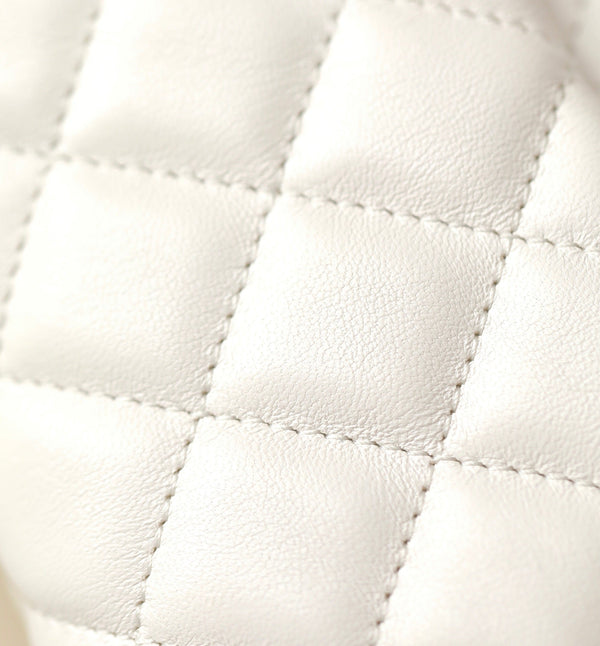 cc 24p mini borsa con patta 17cm pelle di agnello bianca catena di perle