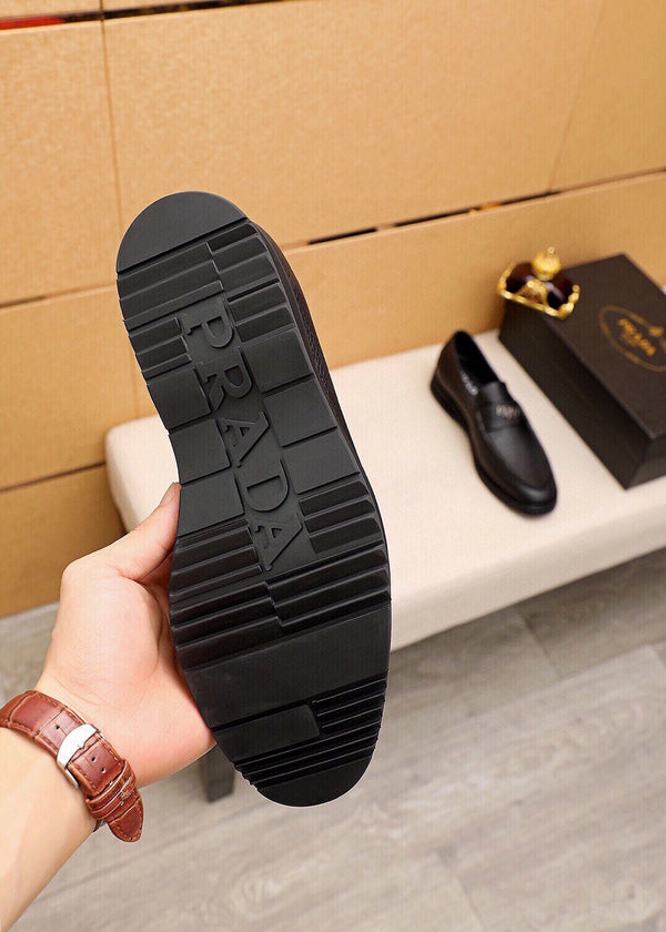 PRA LOAFER IN BLACK GRAINED CALFSKIN