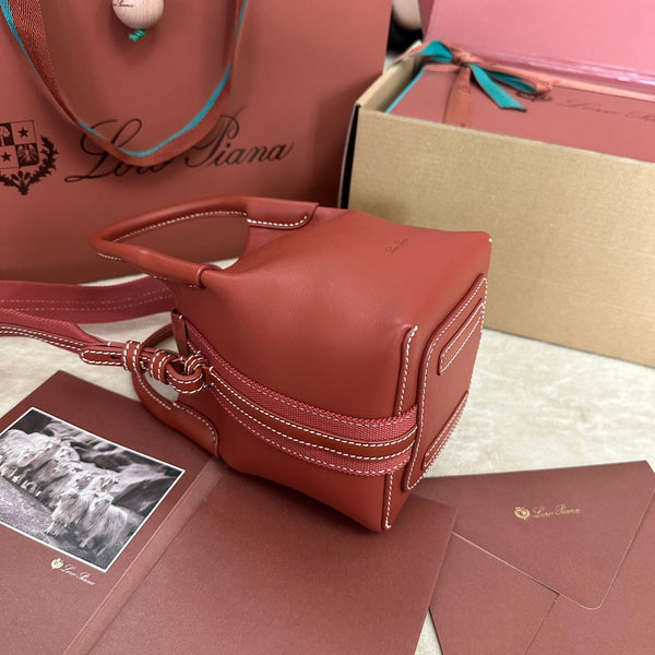 MICRO BALE BAG IN MARS RED CALFSKIN