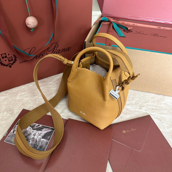 BORSA MICRO BALE IN PELLE DI VITELLO GIALLO SENAPE