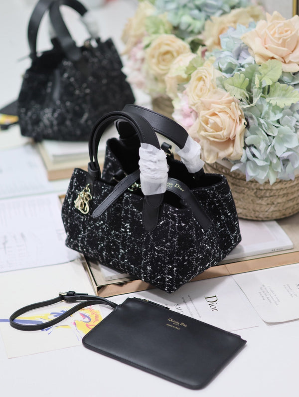 CD Small Toujours 23 Black Tweed 245636