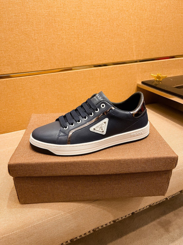 PRA SNEAKER IN NAVY BLUE CALFSKIN WITH GLOSSY GOLDEN