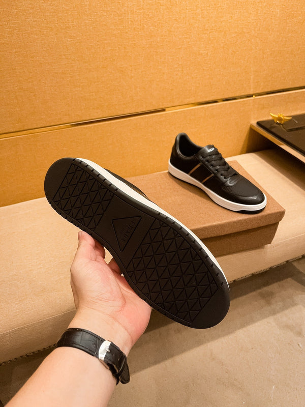 PRA SNEAKER IN BLACK CALFSKIN AND MESH BREATHABLE FABRIC