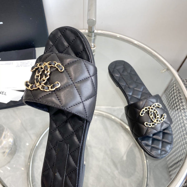 sandalo mulo in vitello trapuntato nero