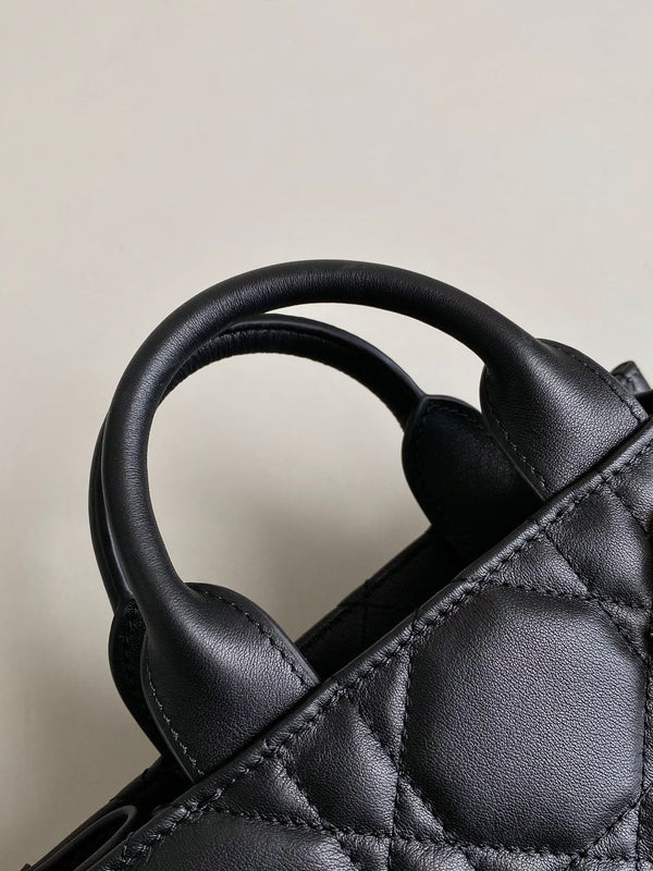 MINI BOOK TOTE 21 NERO MACROCANNAGE PELLE DI VITELLO