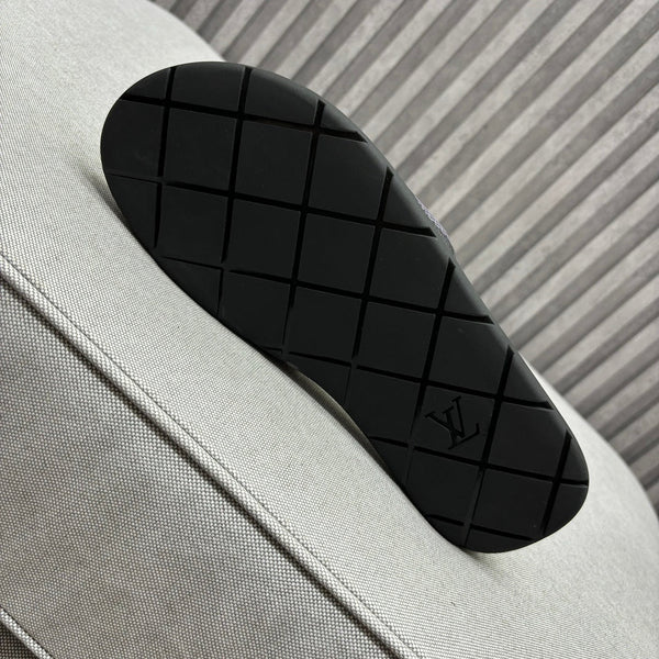 LV VENICE MULE SLIPPERS BLACK DAMIER