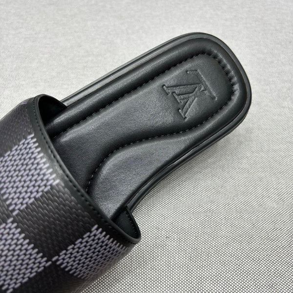 LV VENICE MULE SLIPPERS BLACK DAMIER