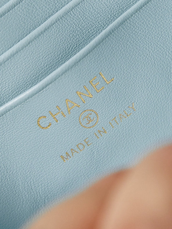 Mobiletto da toeletta 24a 17cm in pelle di agnello blu nuvola, hardware dorato