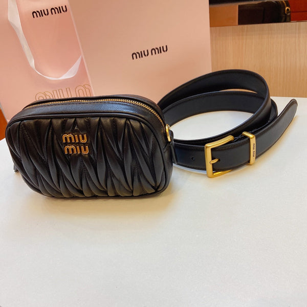 cintura nera miu 30mm con pochette trapuntata