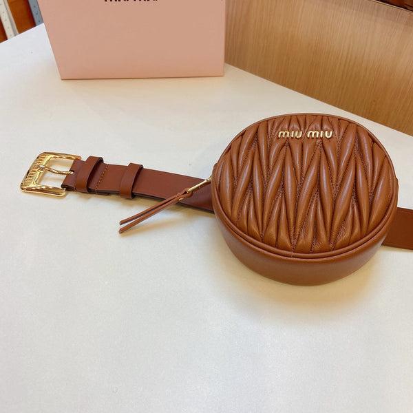 cintura miu marrone 30mm con fibbia dorata a forma di borsa trapuntata a cerchio