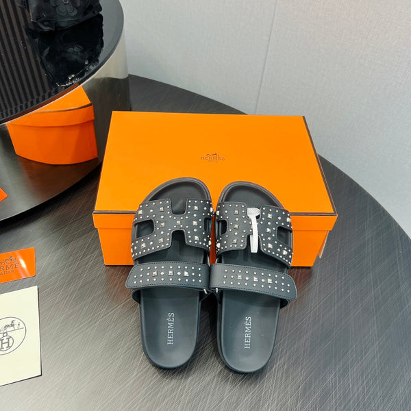 SANDALO CYPRUS IN PELLE DI VITELLO NERA SPECIALE