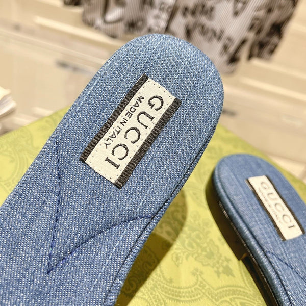 Ciabatte GG Interlocking con doppia G cava Blu Neon