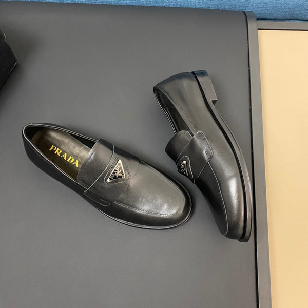 MOCASSINO PRA IN PELLE LISCIA NERA