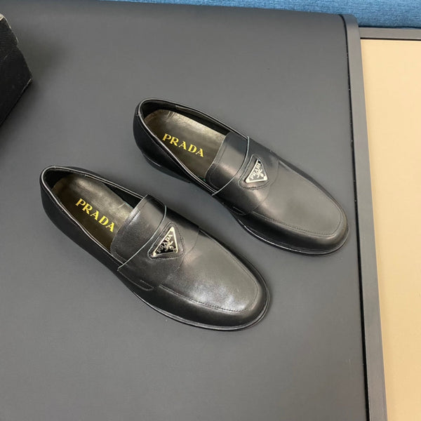 MOCASSINO PRA IN PELLE LISCIA NERA