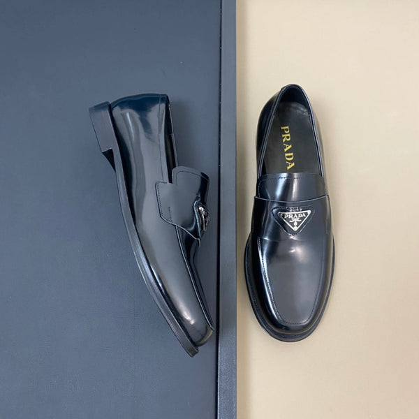 PRA LOAFER IN GLOSSY BLACK LEATHER