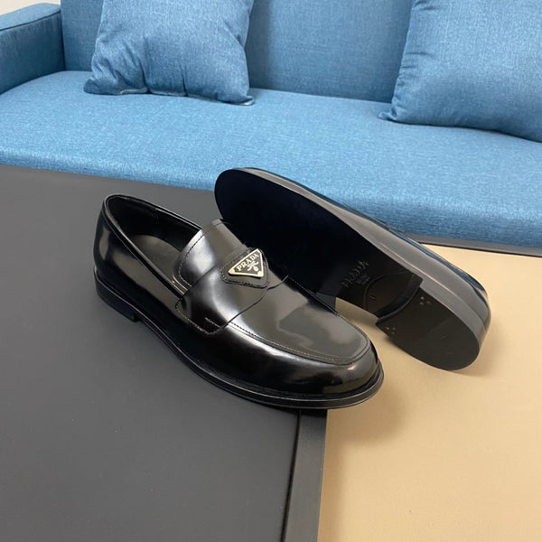 PRA LOAFER IN GLOSSY BLACK LEATHER