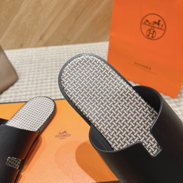 HM Izmir Sandals Black Calfskin 294950