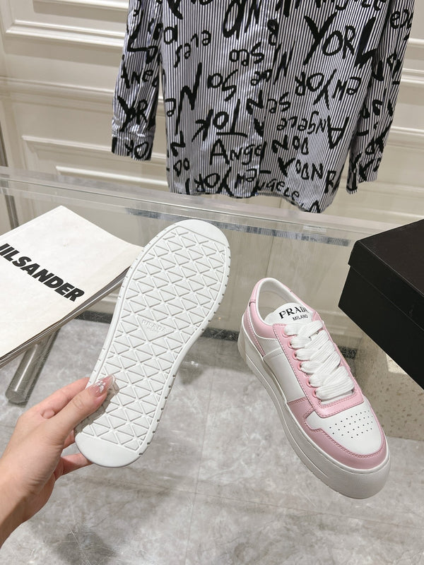 SNEAKERS PRA DOWNTOWN BOLD IN PELLE DI VITELLO BIANCA E ROSA CHIARO