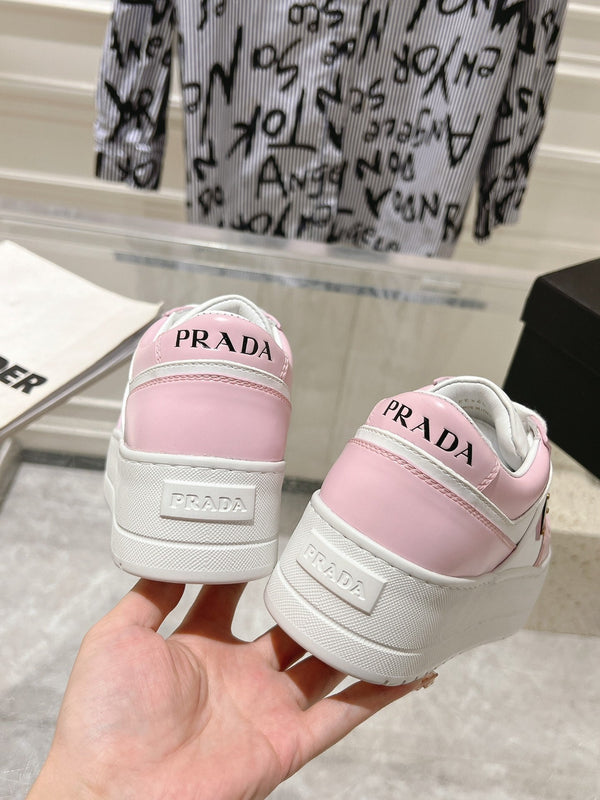 SNEAKERS PRA DOWNTOWN BOLD IN PELLE DI VITELLO BIANCA E ROSA CHIARO