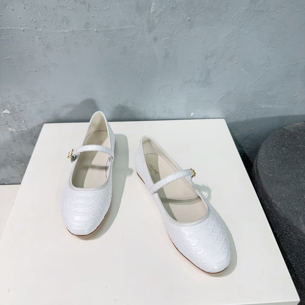 BALLET FLAT IN WHITE EMBOSSED CALFSKIN