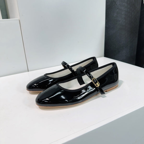 BALLET FLAT IN BLACK CALFSKIN
