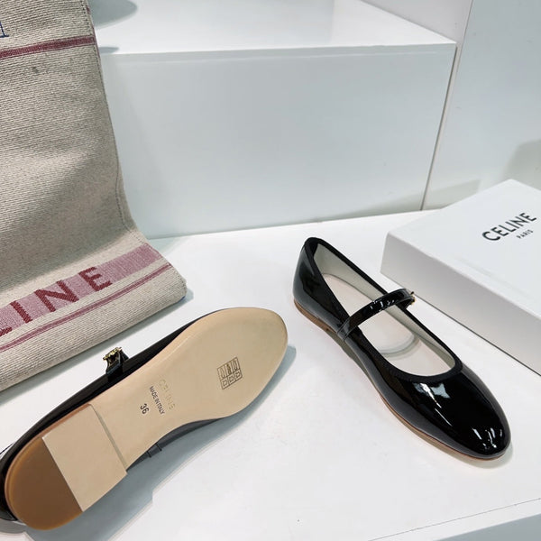 BALLET FLAT IN BLACK CALFSKIN