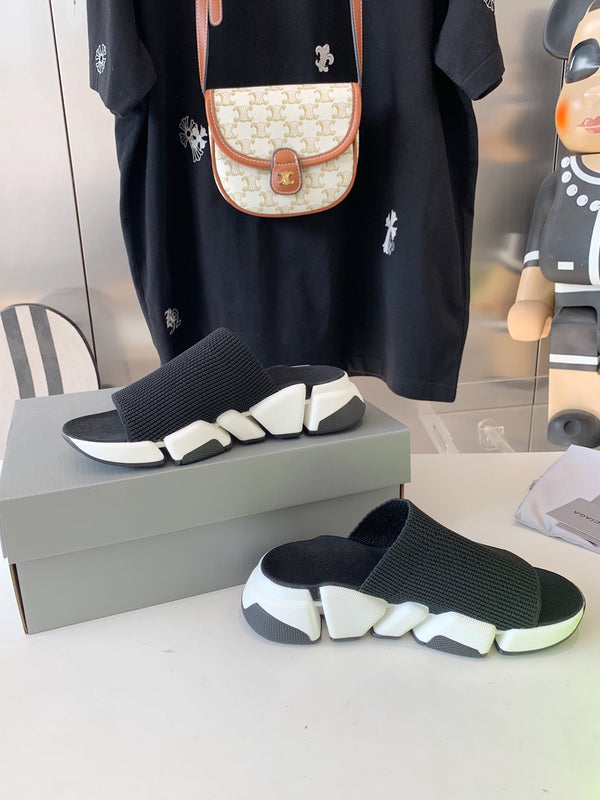 SPEED 2.0 SLIDE SANDAL IN BLACK RECYCLED KNIT AND WHITE SOLE