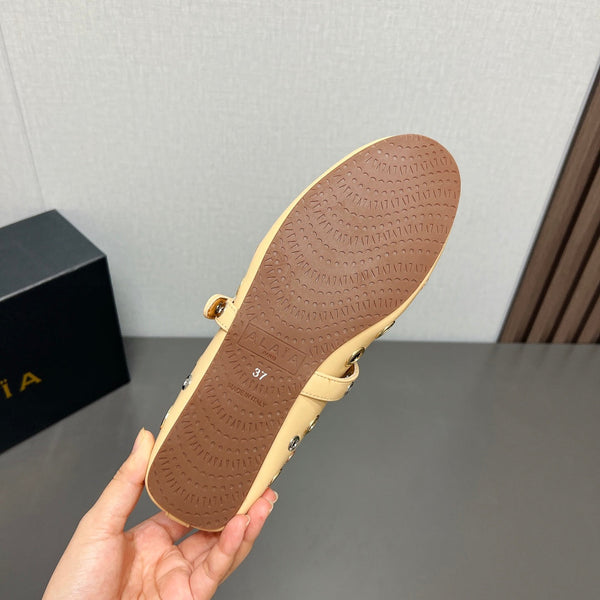 SCARPE MARY JANE ALAIA IN PELLE DI AGNELLO BEIGE CREMA E FERRAMENTA IN ARGENTO E ORO