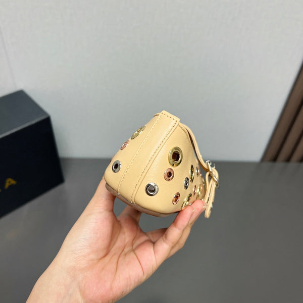 SCARPE MARY JANE ALAIA IN PELLE DI AGNELLO BEIGE CREMA E FERRAMENTA IN ARGENTO E ORO