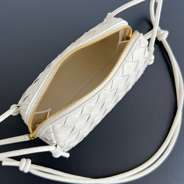 BV Concert Pouch 18.5cm White Lambskin