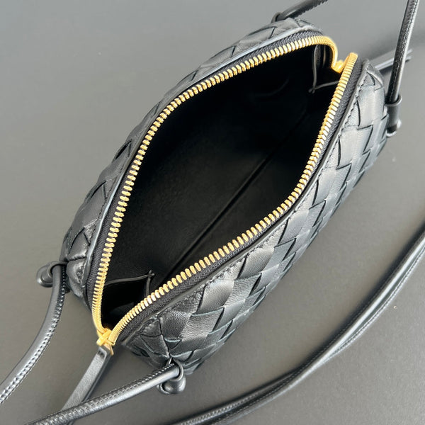 BV Concert Pouch 18.5cm Black Lambskin