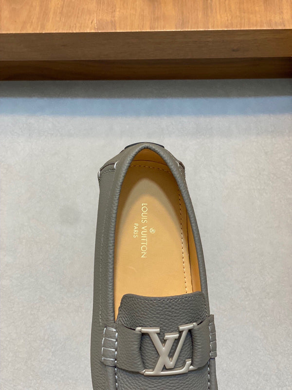 LV LOAFER IN SARDINE GREY WRINKLE CALFSKIN WITH SILVER LOGO