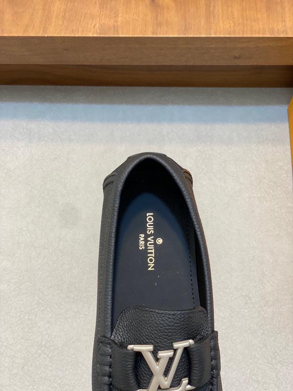 LV LOAFER IN BLACK WRINKLE CALFSKIN WITH SILVER LOGO