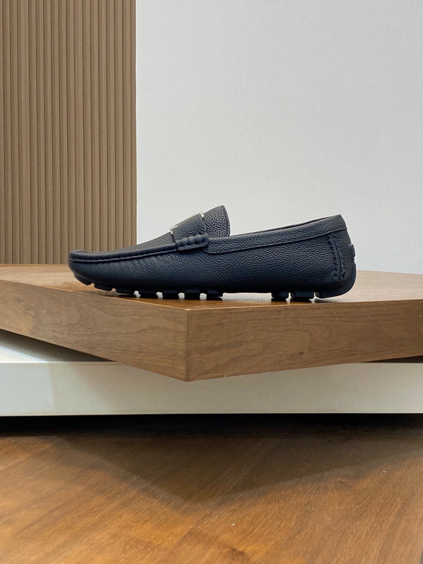 LV LOAFER IN BLACK WRINKLE CALFSKIN WITH SILVER LOGO