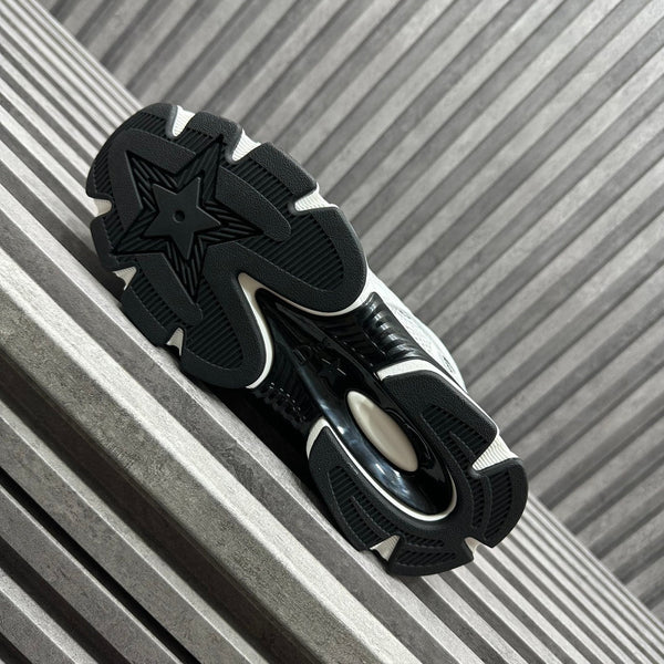 CD CHRONO SNEAKER WHITE AND BLACK CALFSKIN