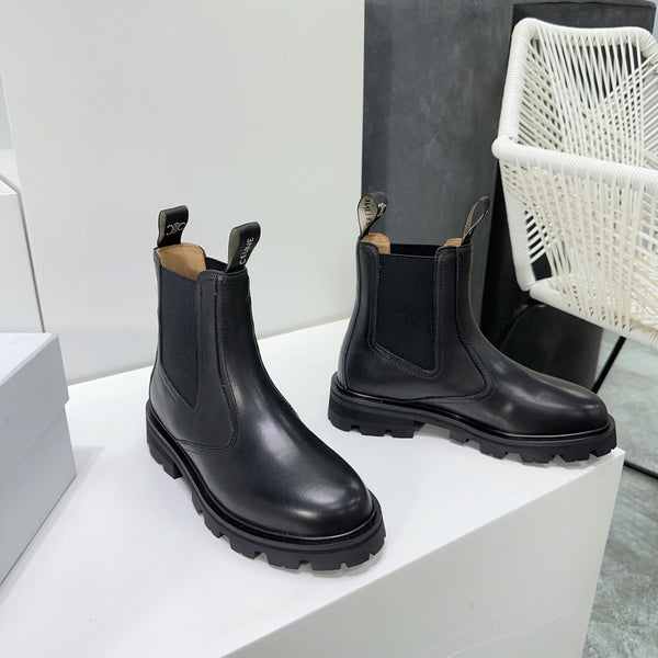 Celin Magaret Chelsea Boot Black Calfskin
