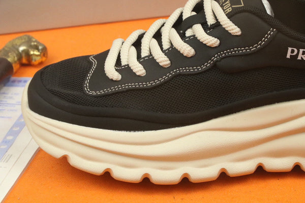 PRA SNEAKER IN BLACK CALFSKIN AND BREATHABLE MESH