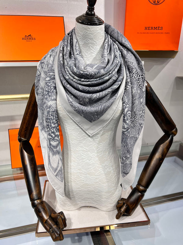 Faubourg Tropical Scarf 135 CM Grey White Cashmere And Silk