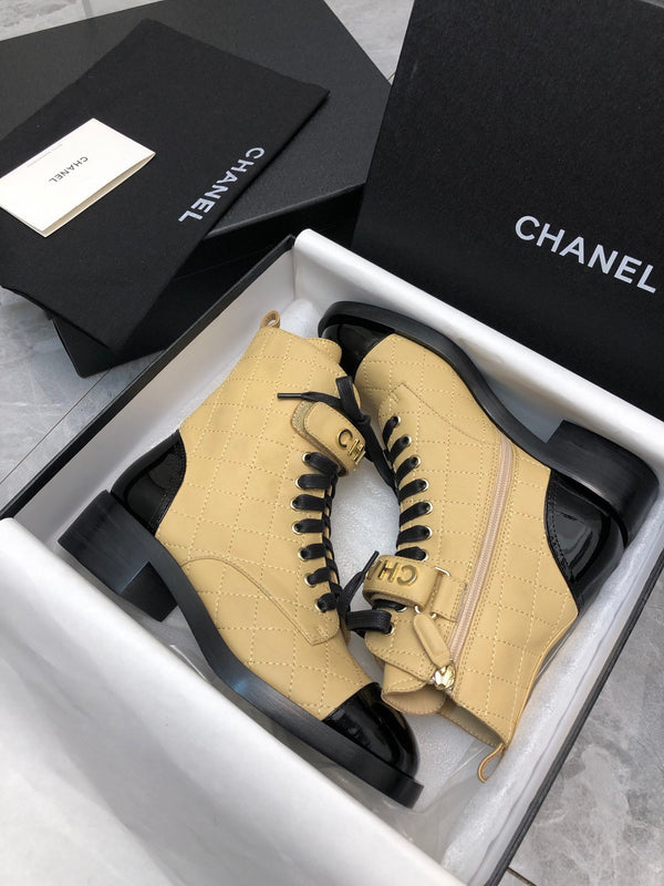 CC Short Boots 45mm In Light Yellow Mix Black Quilted Lambskin And Glossy Cowhide 950039