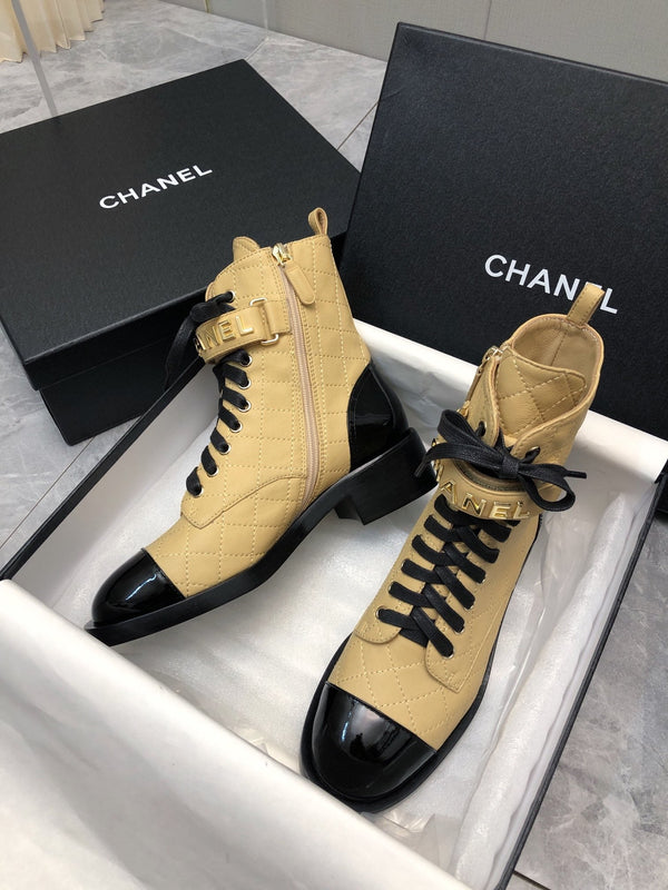 CC Short Boots 45mm In Light Yellow Mix Black Quilted Lambskin And Glossy Cowhide 950039