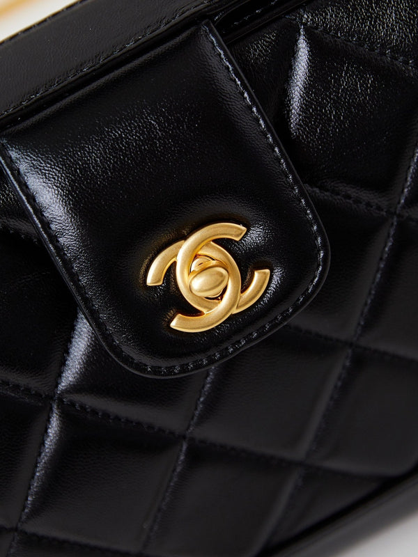 CC 24A Top Handle 23.5cm Black Wax Leather Gold Hardware 238469