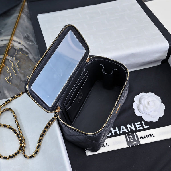 CC 24A Vanity Top Handle 16cm Black Grained Calfskin Gold Hardware